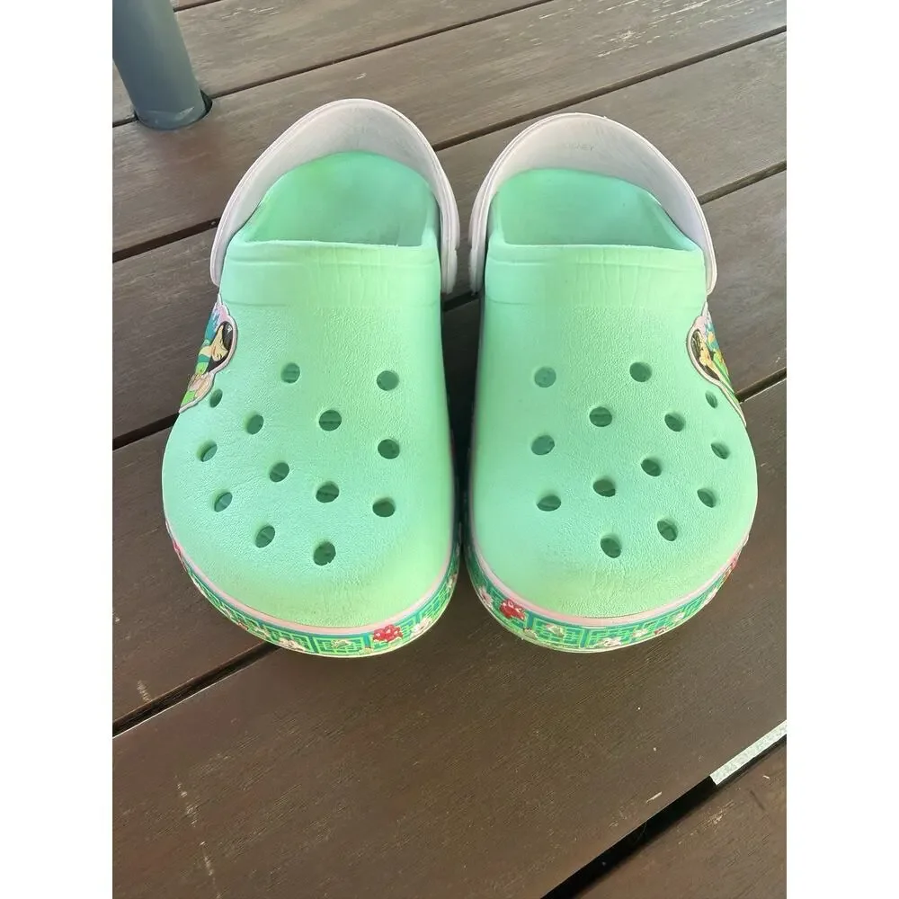 Crocs Disney Mulan Clogs Big Kids Size J2 Slip On Casual Shoes Pink Green